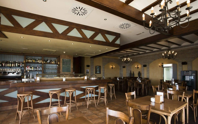 Senator Águilas Hotel