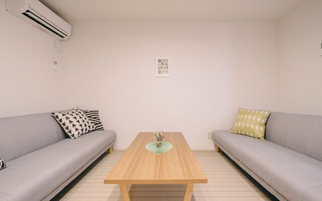Momodani House