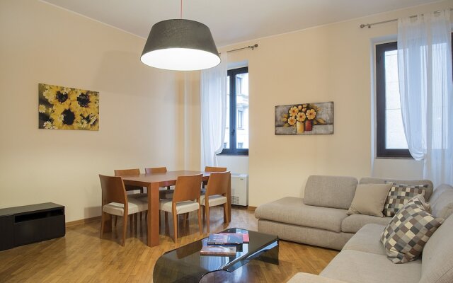 easyhomes - San Babila Corridoni