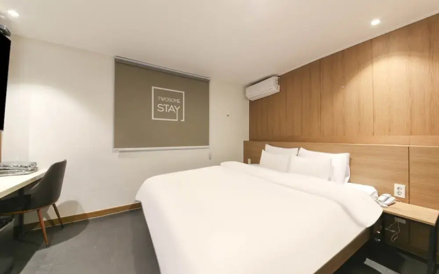 Jeonju Hotel Twosome Stay Junghwasandong