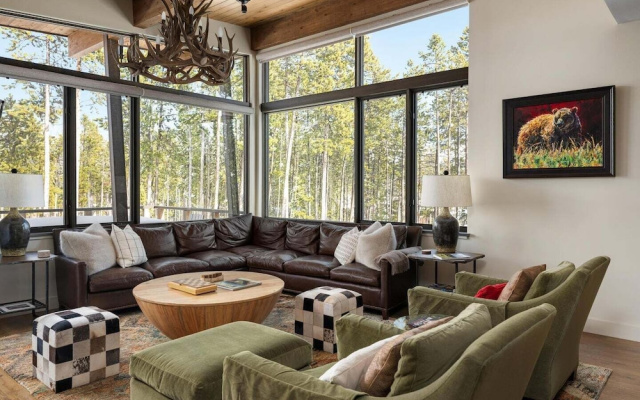 7 Rolling Ridge 6 Bedroom Home