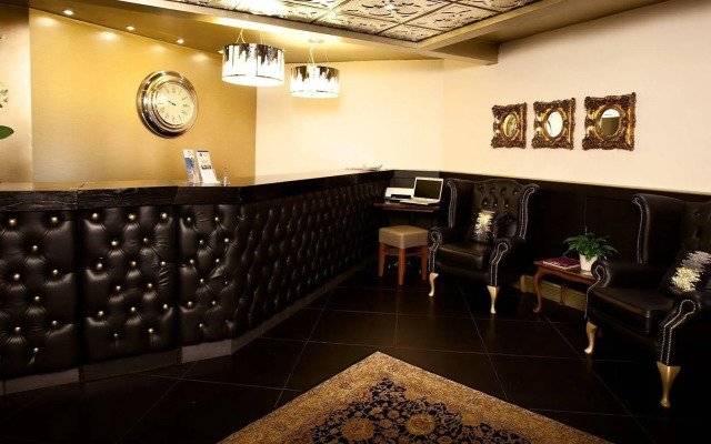 Henley Hotel