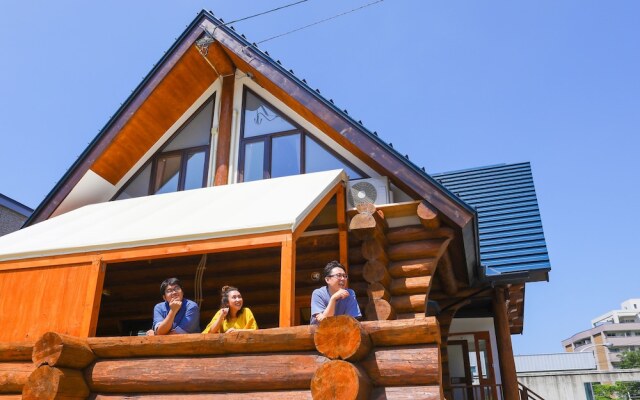 UCHI North Log Cabin