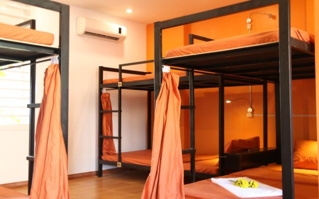4 Seasons Hostel