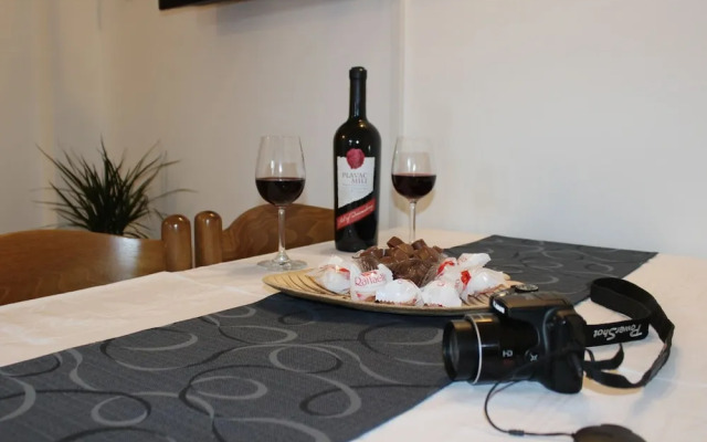 Apartments Baldo - Two Bedroom Apartment With Sea View