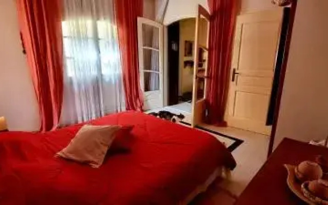 Sarra Hotel