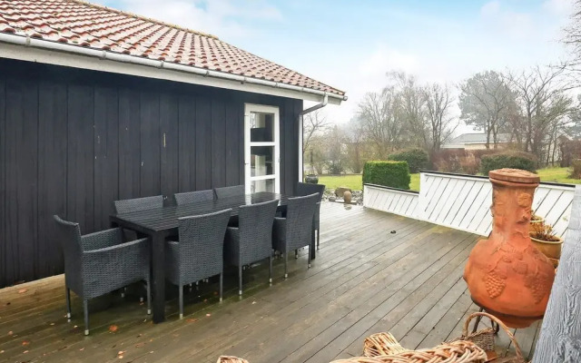 8 Person Holiday Home in Karrebaeksminde-by Traum
