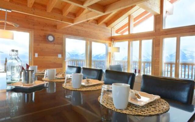 Egg SAUNA & LUXURY chalet 16 pers