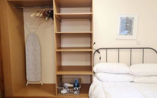 Bristol Studio Flat Off Gloucester Road