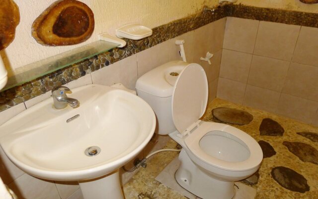 OYO 676 Casa Fuerte Bed And Breakfast