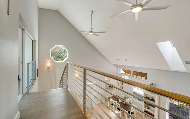 Sarasota Waterfront Pool Home With Dock