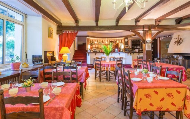 Logis Hotel du Val dAure