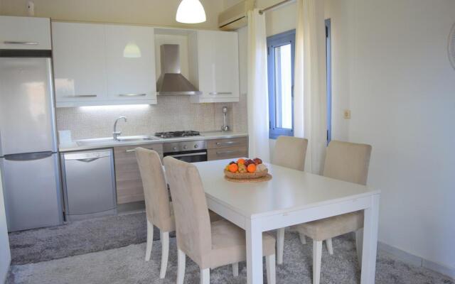 Nikolas Apartments