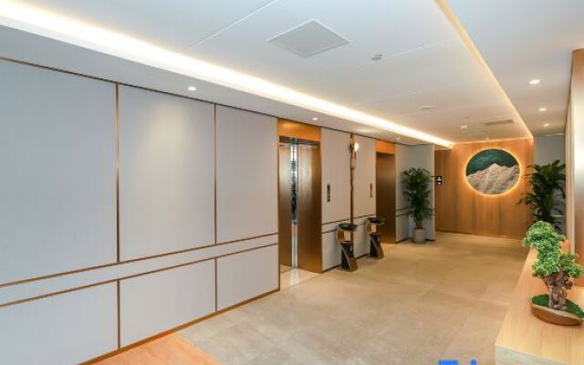 Yunli Hotel (Beijing Chaoyang Park Guomao Business District)