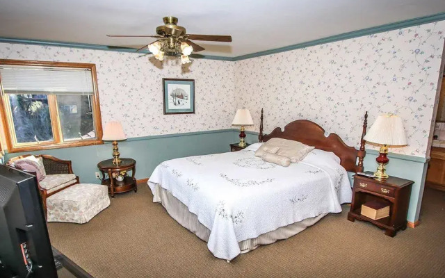Four Seasons Estate #1231