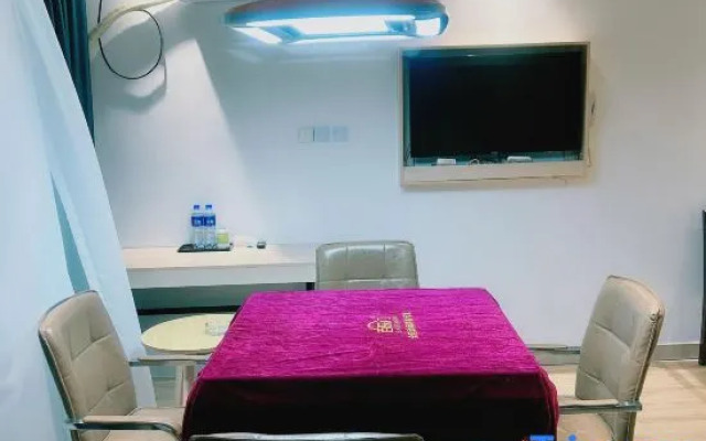 Park Hotel (Jinhua High-speed Railway Station South Square)