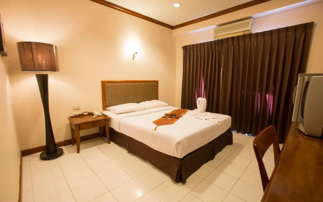 Inn House Hotel