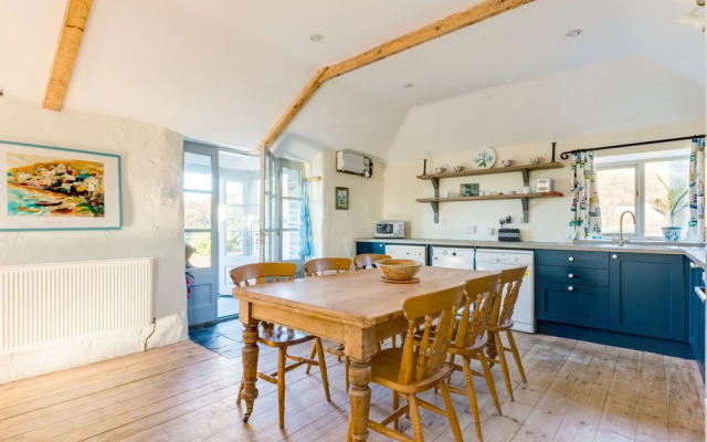 The Barn, St Minver