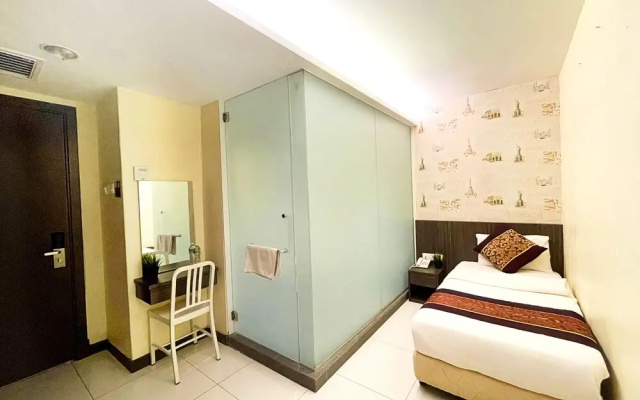 ESQ Shamelin Hotel