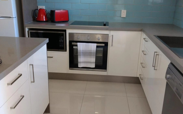 Oasis Private 2 Bed Apartment