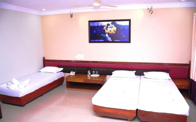 Hotel Pranav International