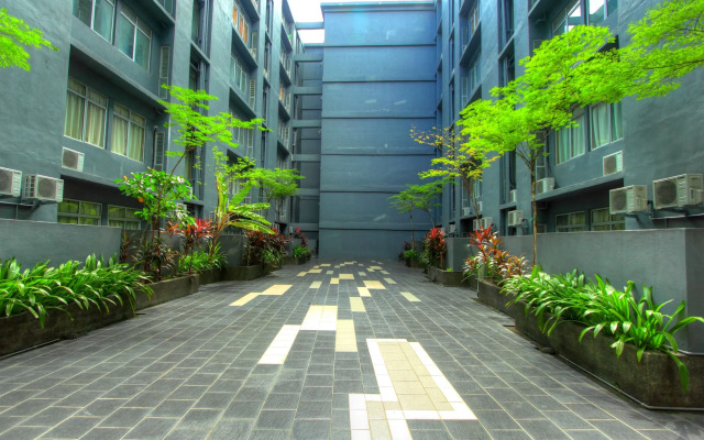 City Campus Lodge & Hotel