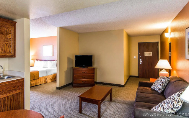 Comfort Inn & Suites