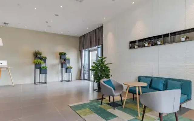 Homeinn Selected Hotel (Guangde Aimin Road Government District)