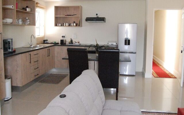 Camdene Guesthouse and sc apartments