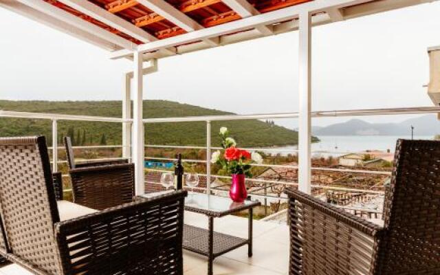 Bigova Sea Views Apartments