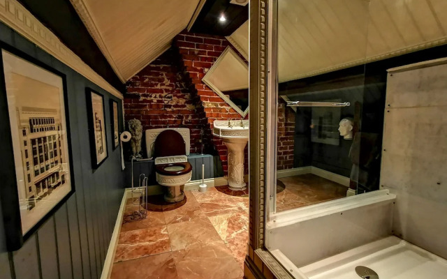 Cedar House Boutique B&B