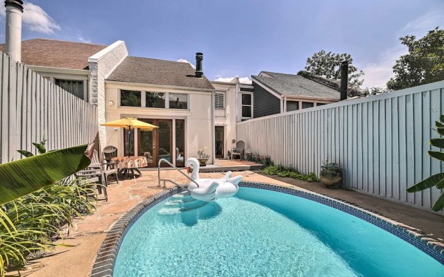 Charming Montrose Townhome With Private Pool!