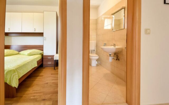 Apartment Milin Murter/Jezera 11983