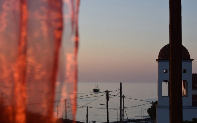 Chrysa's Apartment First Floor