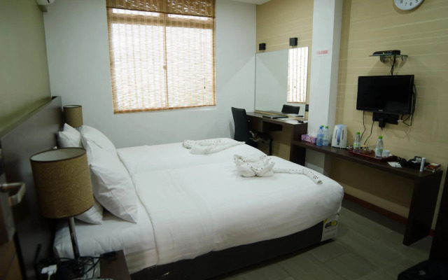 Nala Beach Inn