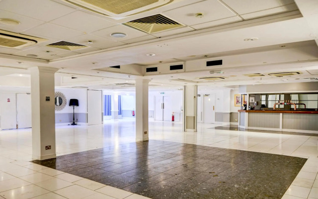 Warwickshire Park Hotel Kenilworth by Belvilla