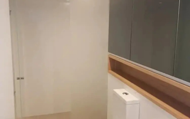 Newstead 1 Bedroom Apartment With City View