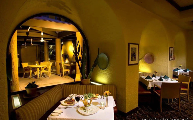DoubleTree by Hilton Tucson - Reid Park