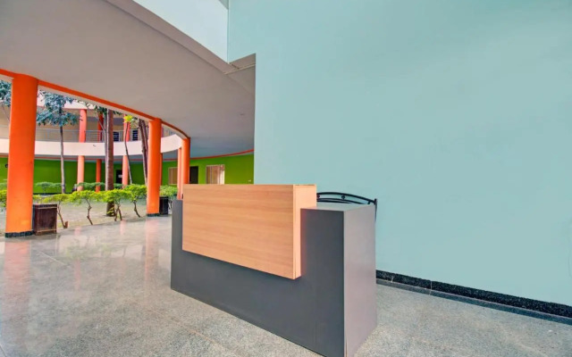 OYO Flagship 80593 Rk Club House