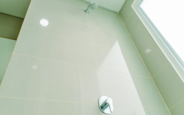 Comfy and Minimalist Studio Apartment at B Residence