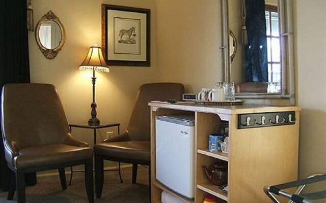 A Downtown Victoria Ocean View Bed and Breakfast