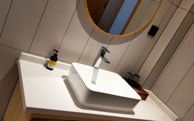 Zhengzhou Yuping Hotel (Erqi Wanda Branch)