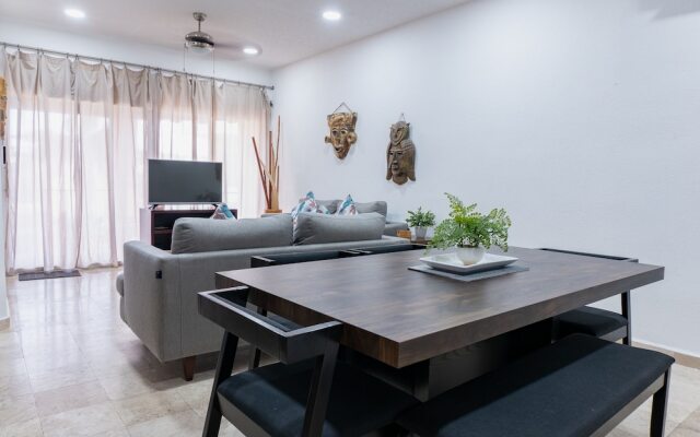 Magic Paradise A8 3 Bedroom Condo by Redawning