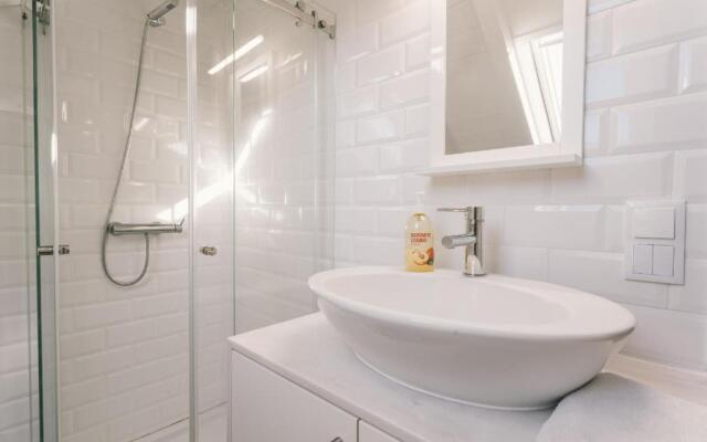 Best Houses 61 - Lusiadas II