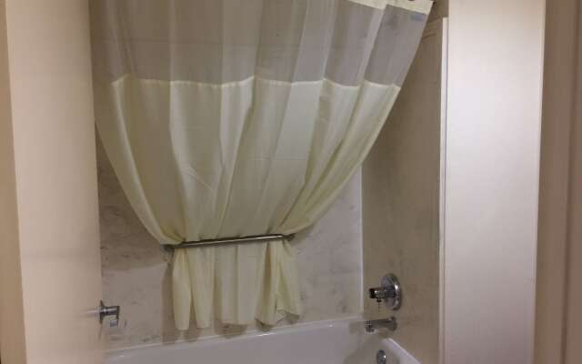 Luxury Inn and Suites