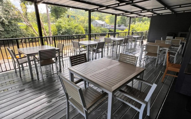 Country Inn & Suites by Radisson, Pigeon Forge South, TN