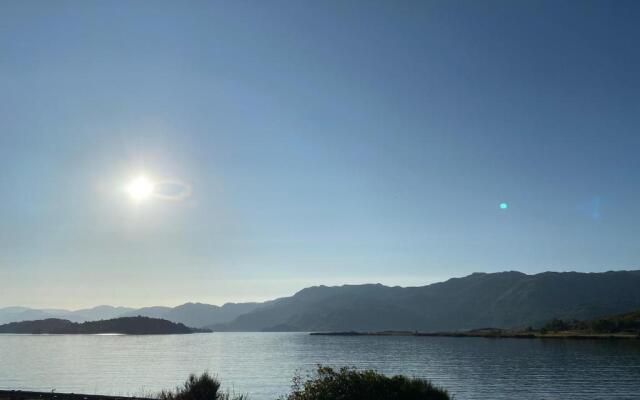 Loch Morar Private Suite