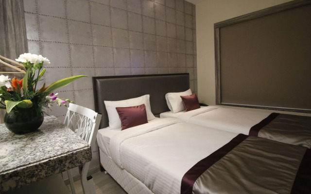 7 Apple Hotel Vadodara