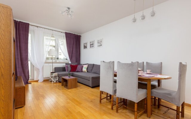 Apartment Skoroszewska Warsaw by Renters