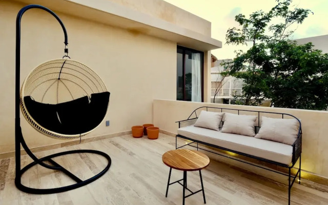 301 Casa Libre by Staypodio